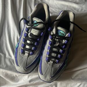 Nike Men's Grey Sneakers with Purple & Teal Accents